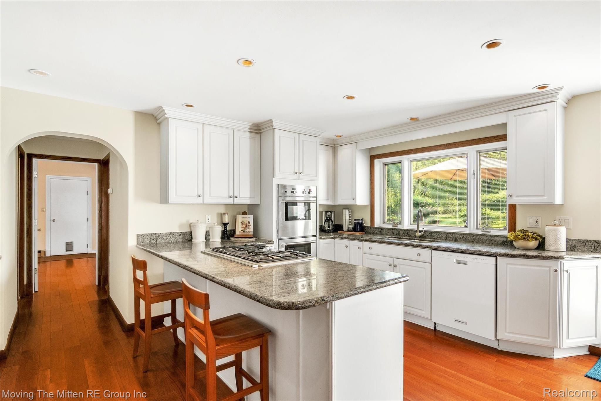 49555 Geddes Road Canton, MI 48188 - Photo 5 of 62 M4.jpg