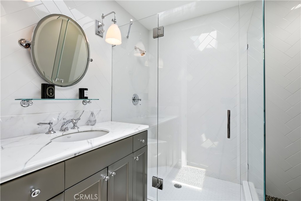 5460 Round Meadow Road Hidden Hills, CA 91302 - Photo 17 of 29 Gallery Image 17