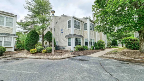 $189,000 | 109 Driftwood Court, Unit 109, Galloway Township, NJ 08205