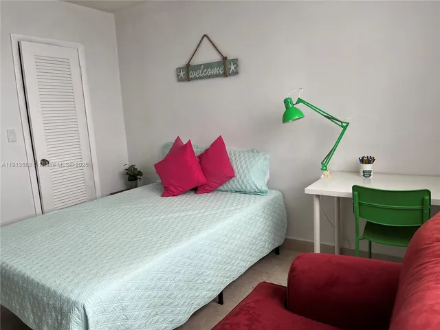 $2,100 | 2920 Point E Drive, Unit N106, Aventura, FL 33160