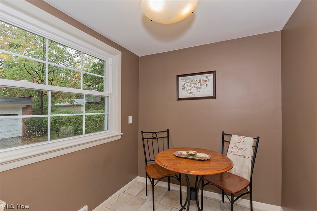 2491 Eaton Road Cleveland, OH 44118 - Photo 16 of 35 Gallery Image 16