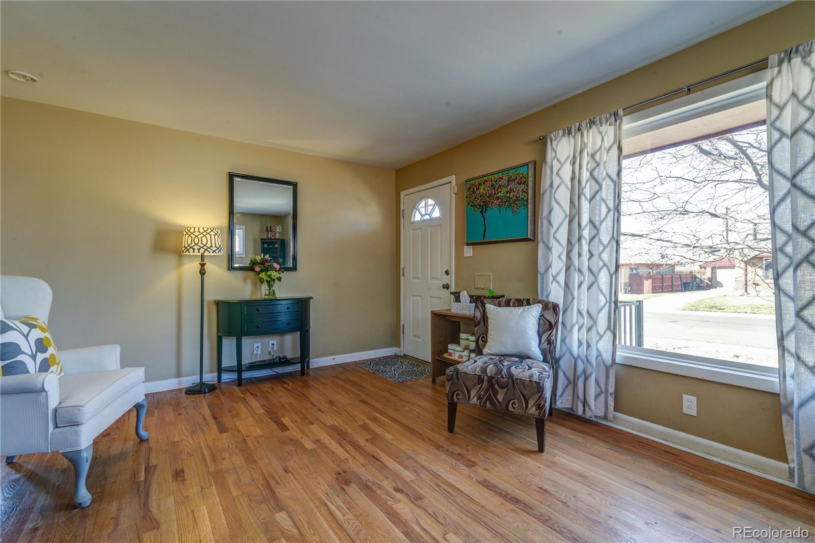 7634 Raritan Street Denver, CO 80221 - Photo 7 of 30 Gallery Image 7