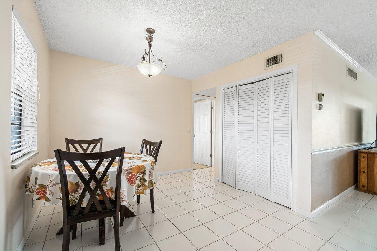875 Northwest 13th Street, Unit 4160 Boca Raton, FL 33486 - Photo 6 of 18 004-875Northwest13thStreet-BocaRaton-FL-