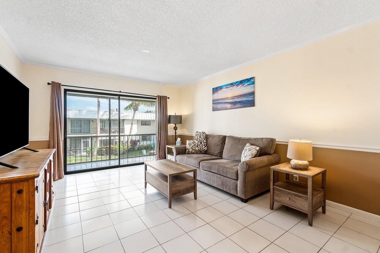 875 Northwest 13th Street, Unit 4160 Boca Raton, FL 33486 - Photo 8 of 18 008-875Northwest13thStreet-BocaRaton-FL-
