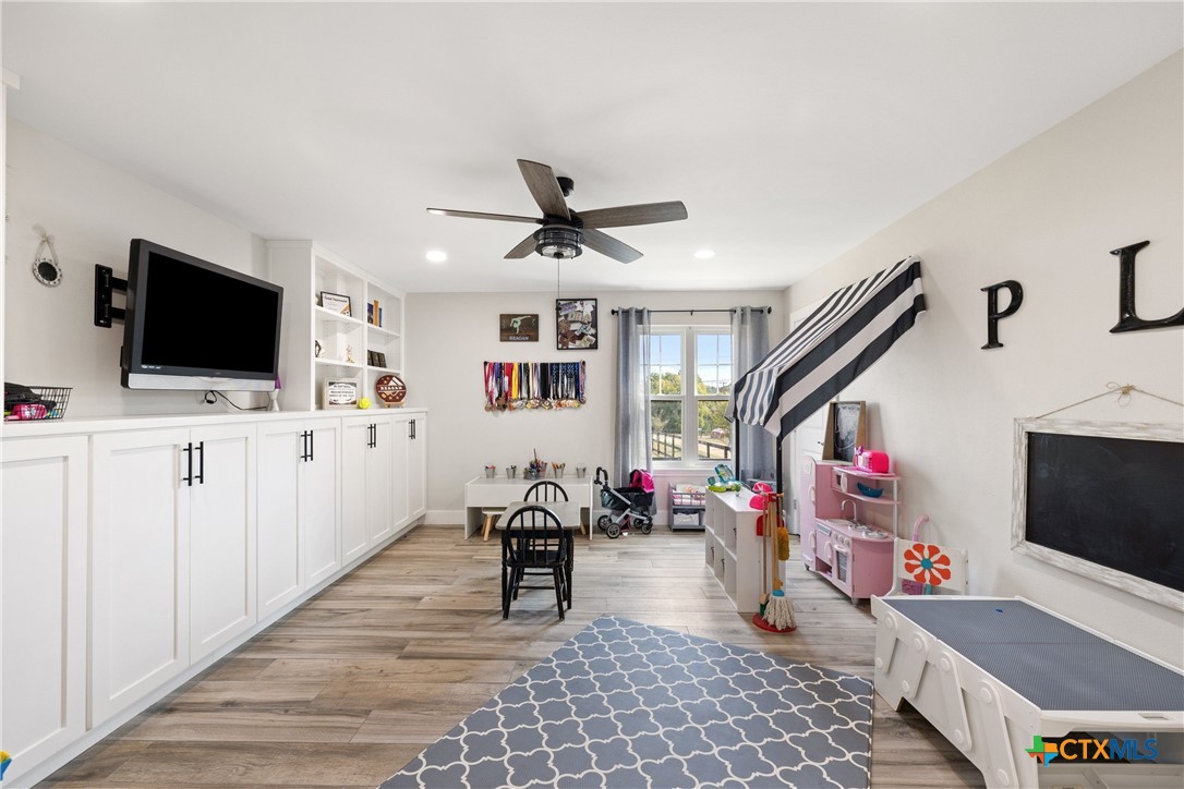 213 Beauchamp Road Dripping Springs, TX 78620 - Photo 15 of 40 Gallery Image 15