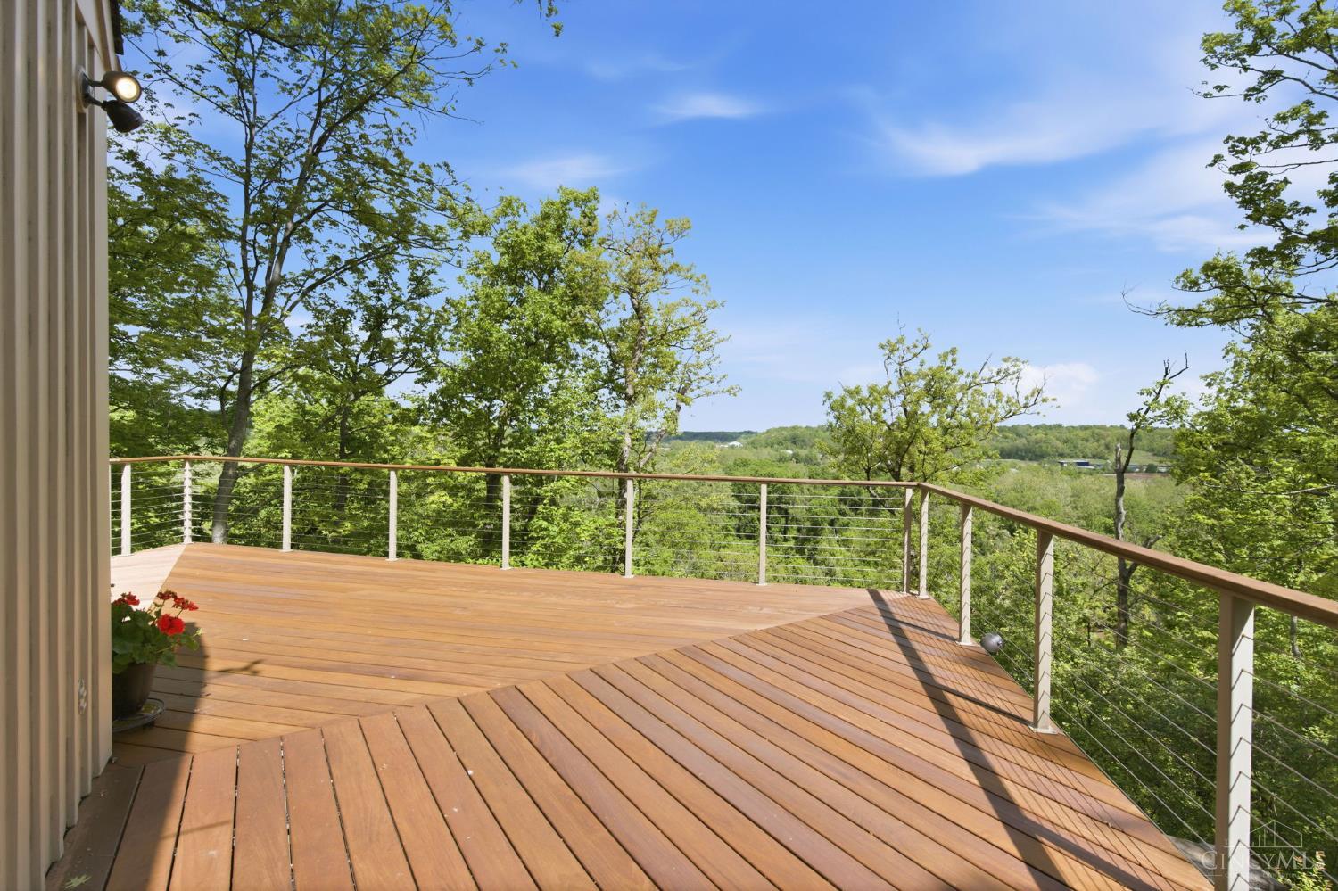 9546 Cunningham Road Cincinnati, OH 45243 - Photo 20 of 95