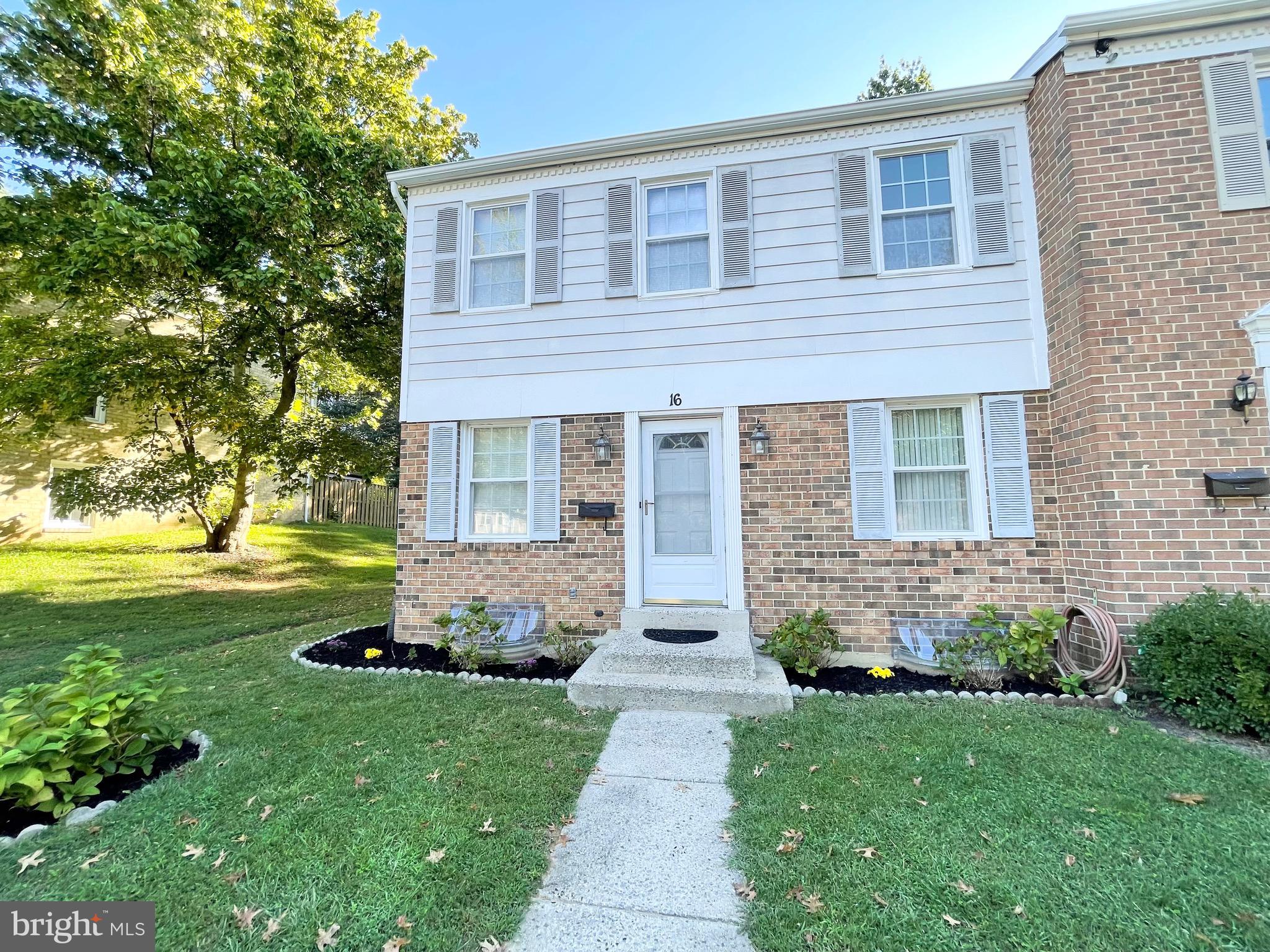 16 Oak Shade Road Gaithersburg, MD 20878 - Photo 1 of 47 Gallery Image 1