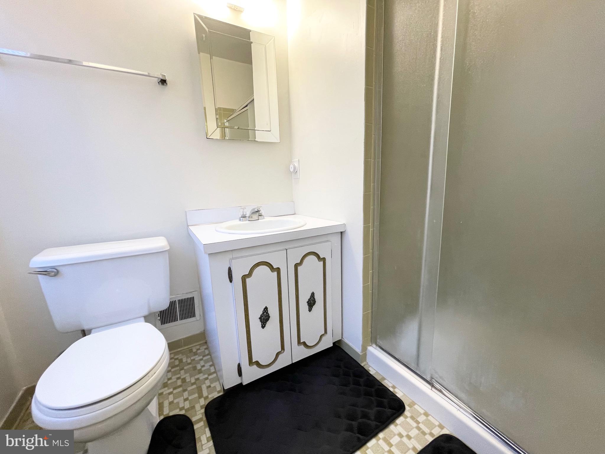 16 Oak Shade Road Gaithersburg, MD 20878 - Photo 23 of 47 Gallery Image 23
