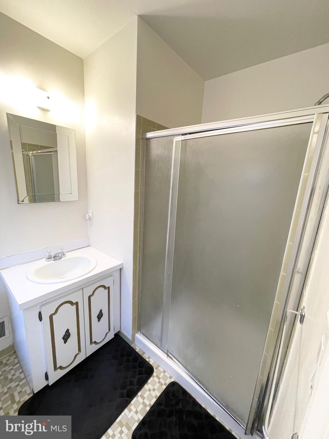 16 Oak Shade Road Gaithersburg, MD 20878 - Photo 24 of 47 Gallery Image 24