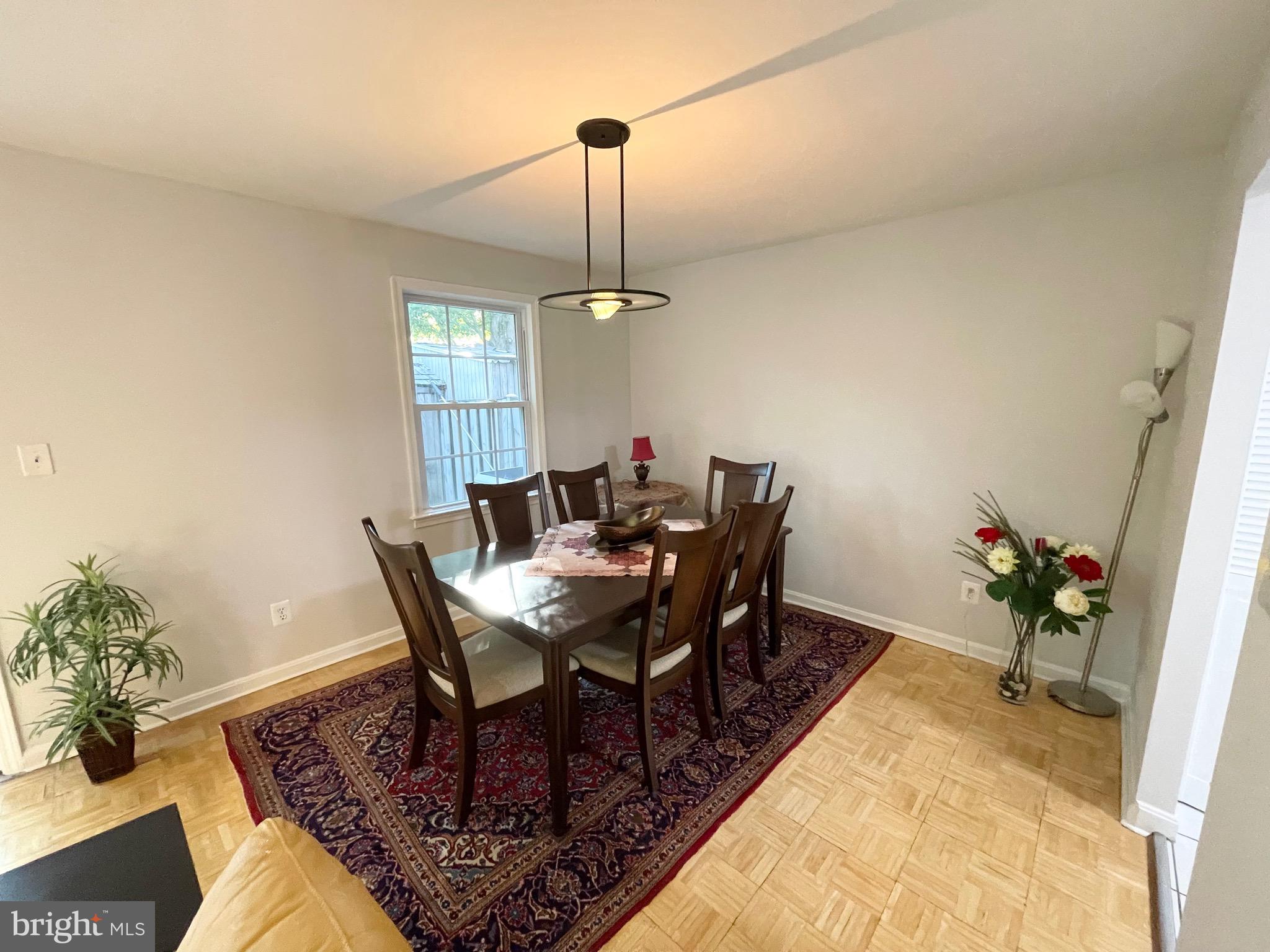 16 Oak Shade Road Gaithersburg, MD 20878 - Photo 9 of 47 Gallery Image 9