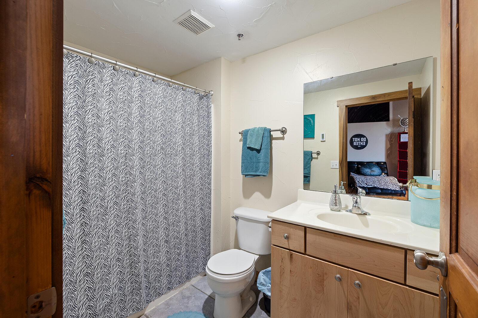 509 West Olive Street, Unit 204 Springfield, MO 65806 - Photo 26 of 27 JHP_0454