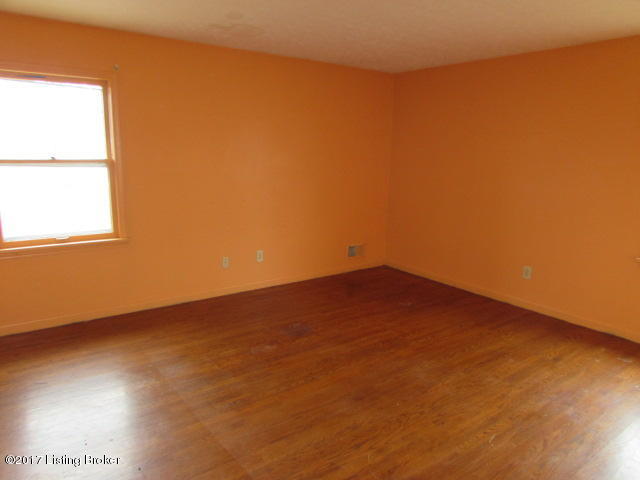 6415 Chenoweth Run Road Louisville, KY 40299 - Photo 12 of 24 MBR