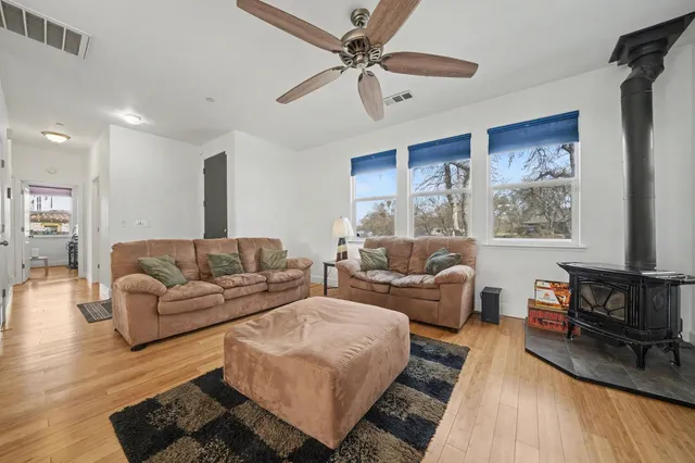 $564,000 | 2302 Lake View Circle, Valley Springs, CA 95252