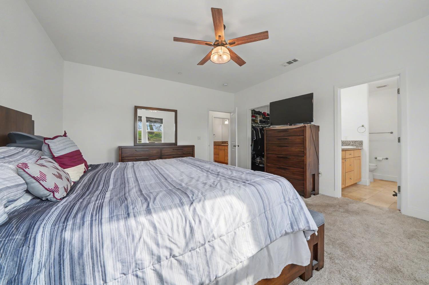 2302 Lake View Circle Valley Springs, CA 95252 - Photo 58 of 99