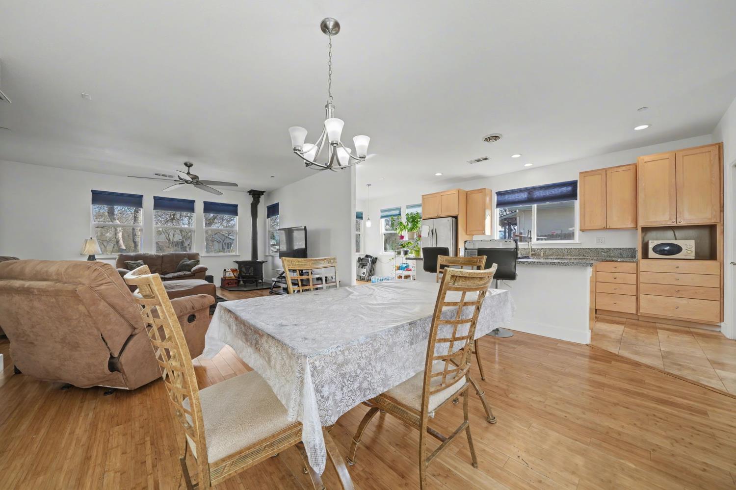 2302 Lake View Circle Valley Springs, CA 95252 - Photo 6 of 99