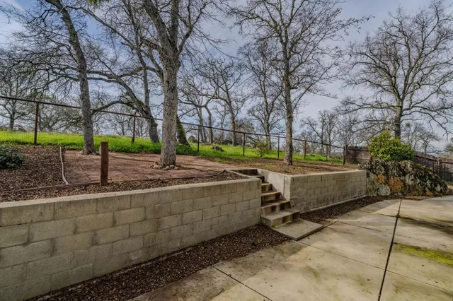 $564,000 | 2302 Lake View Circle, Valley Springs, CA 95252