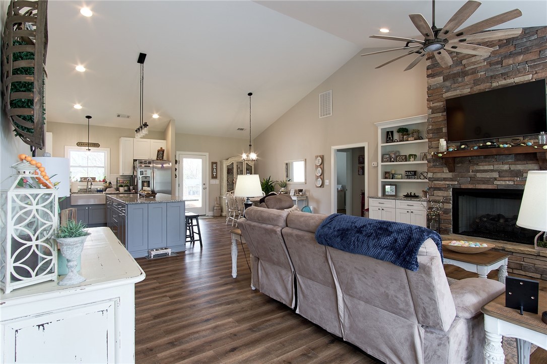 205 Nellie Road Walhalla, SC 29691 - Photo 9 of 48