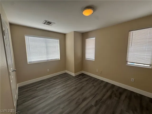 $3,075 | 10342 Adrianna Avenue, Las Vegas, NV 89129