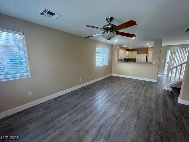 $3,075 | 10342 Adrianna Avenue, Las Vegas, NV 89129