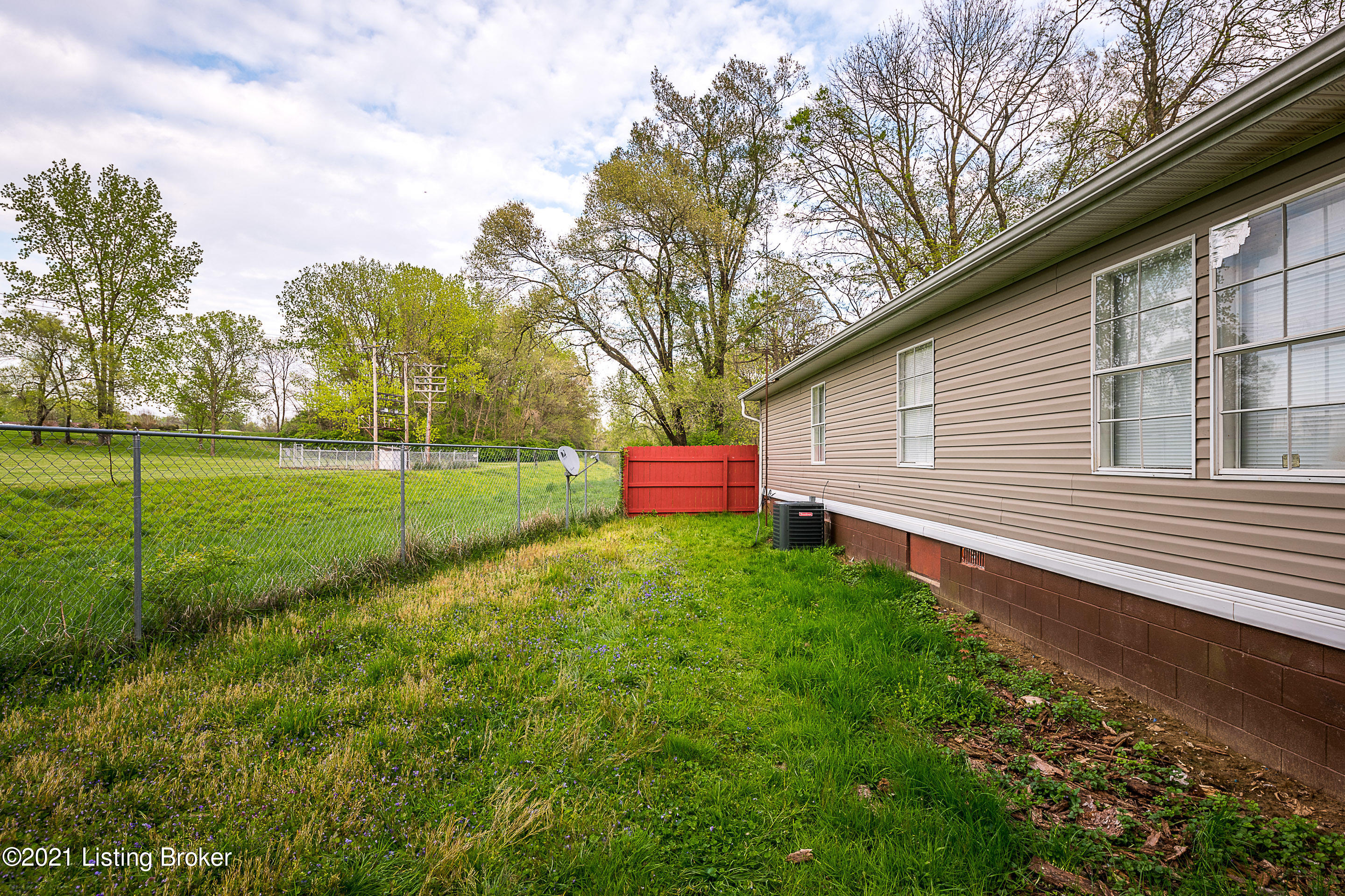 4903 Kendall Road Louisville, KY 40272 - Photo 31 of 35 DHI-130