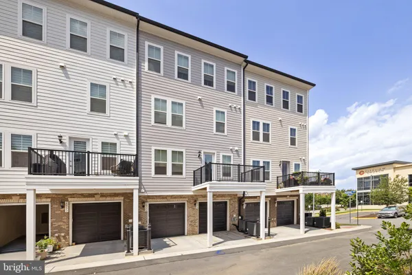 $615,000 | 20775 Lamlash Terrace, Ashburn, VA 20147