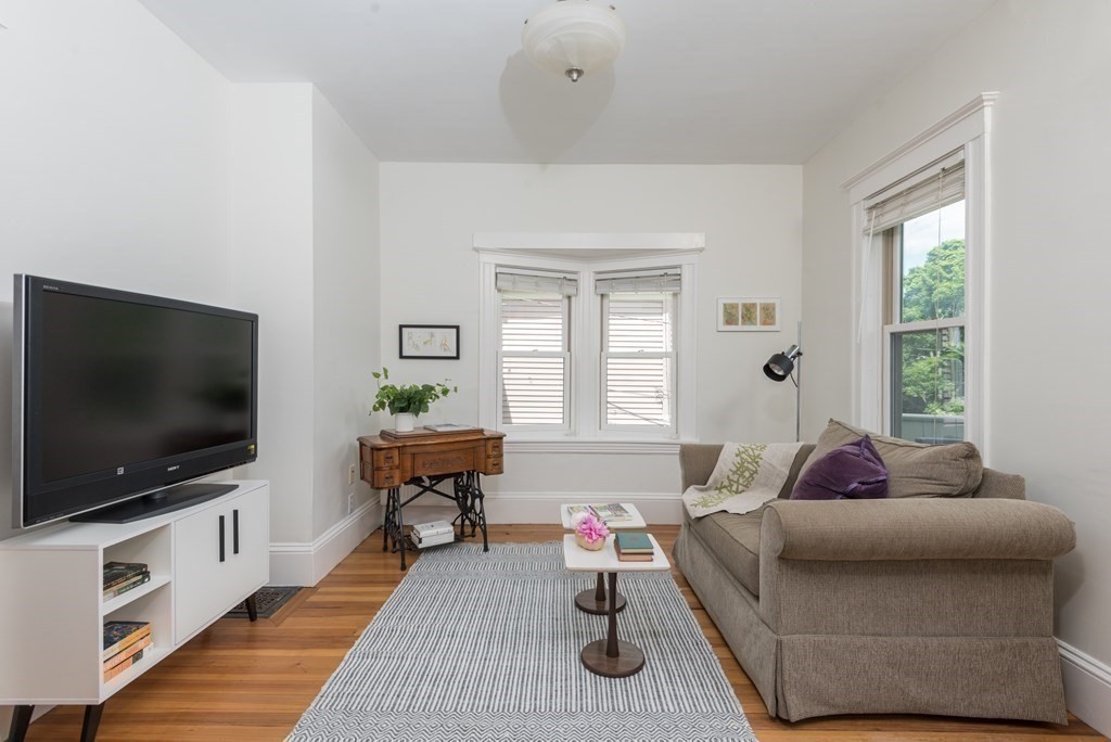 118 Highland Road, Unit 2 Somerville, MA 02144 - Photo 18 of 41 Gallery Image 18