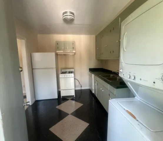 $2,200 | 49 Chapel Street, Unit C, Charleston, SC 29403