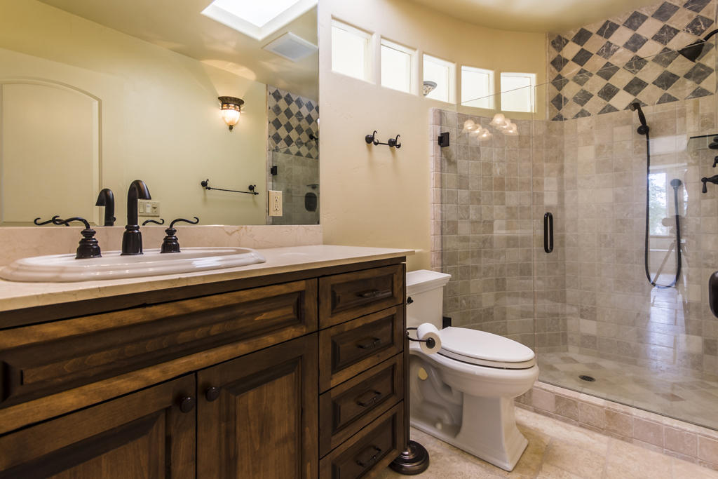 8480 Maynard Road Palo Cedro, CA 96073 - Photo 53 of 61 bathroom