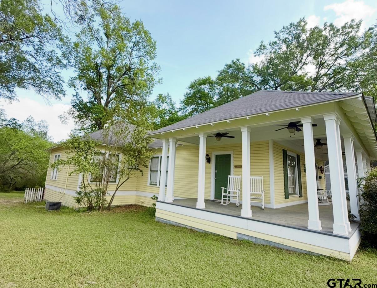 202 Graham Street Mineola, TX 75773 - Photo 2 of 28