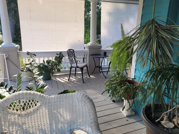 a view of outdoor space yard and patio