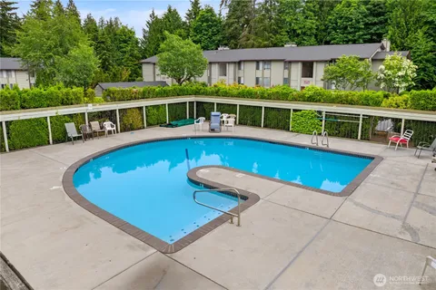$325,000 | 17518 151st Avenue Southeast, Unit 21, Renton, WA 98058
