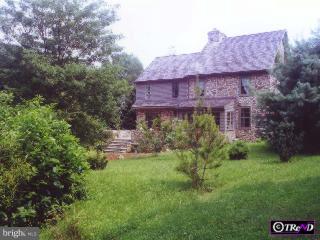 25 Walnut Bank Road Glenmoore, PA 19343 - Photo 3 of 5 Gallery Image 3