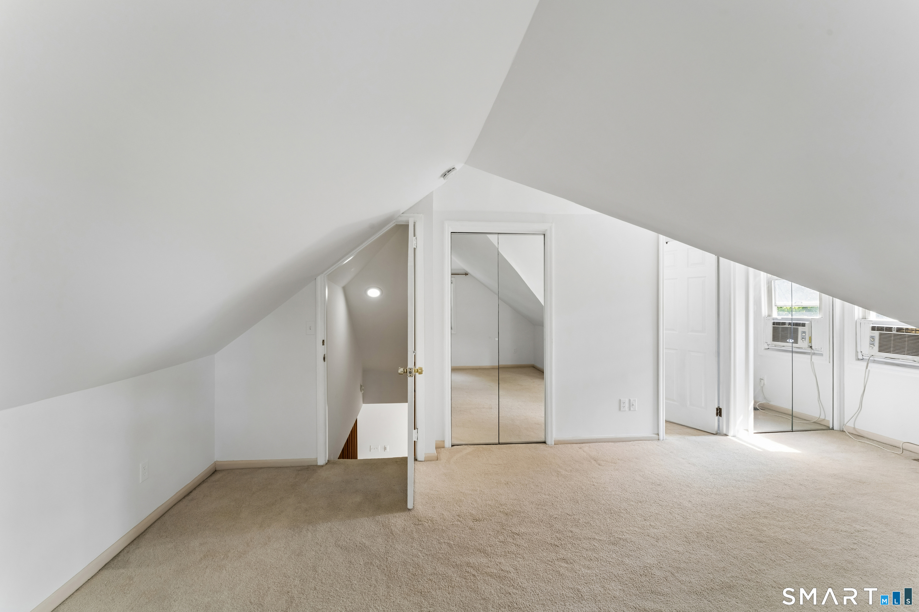 164 Belltown Road Stamford, CT 06905 - Photo 32 of 40