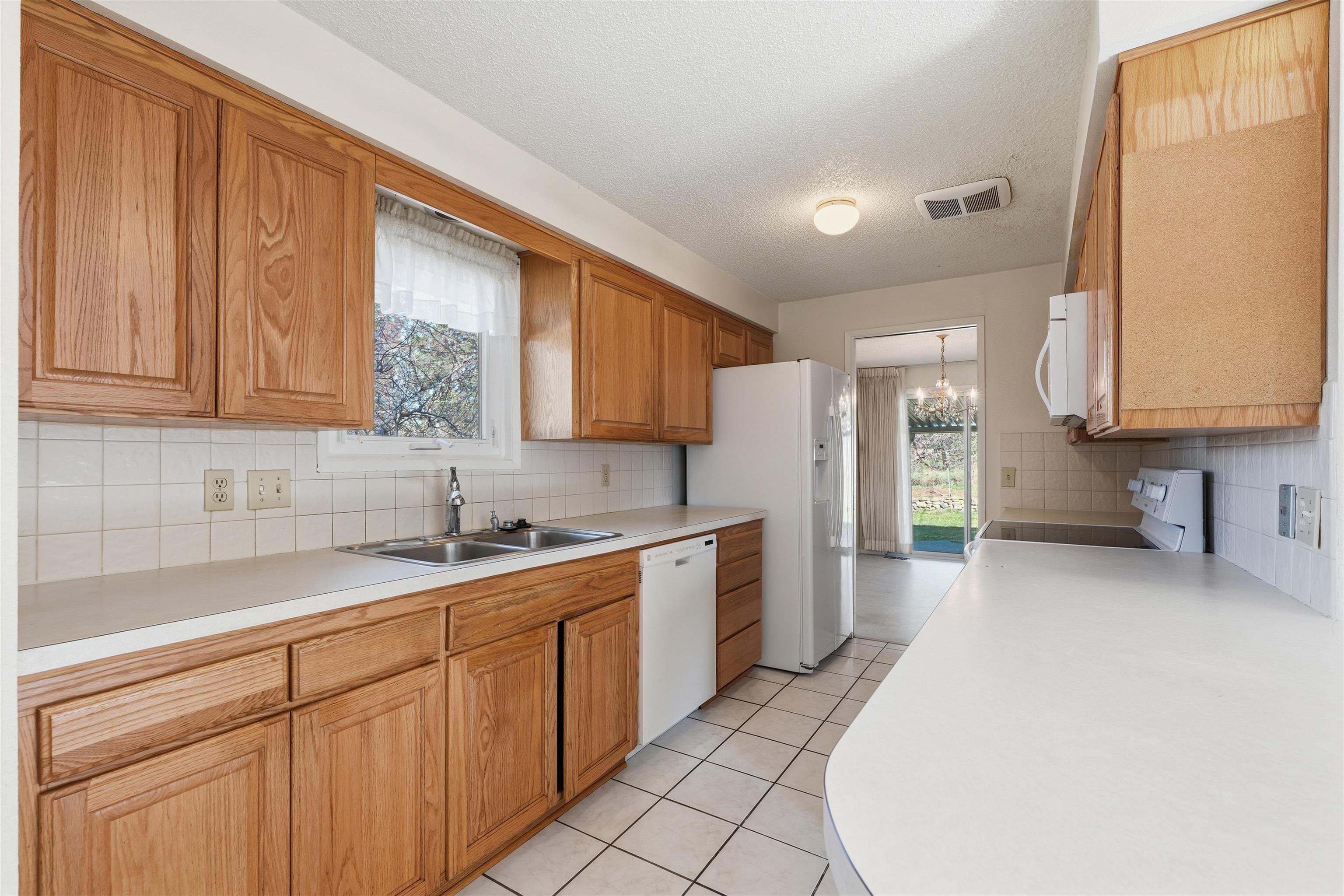4124 West Sutherlin Place Spokane, WA 99208 - Photo 11 of 40