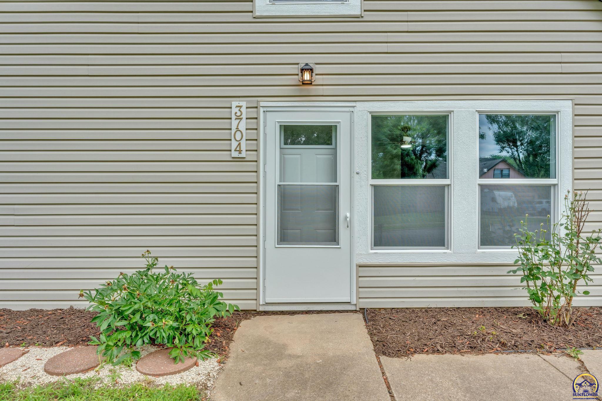 3704 Southwest 34th Street Topeka, KS 66614 - Photo 6 of 41 Welcome