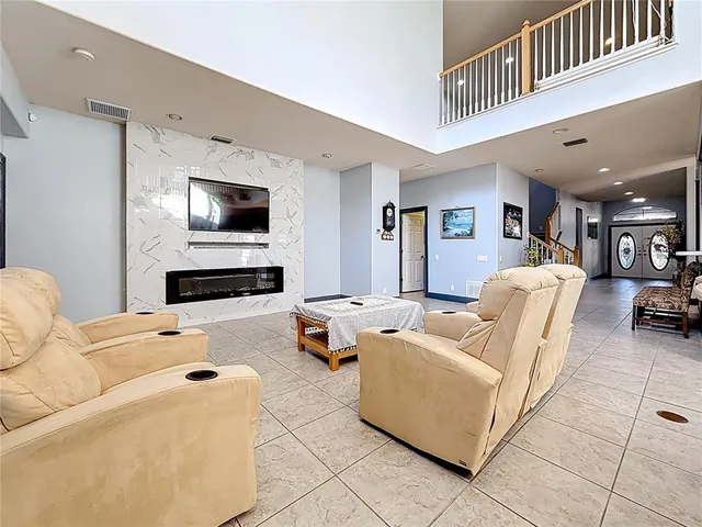 $14,999 | 2679 Lakebreeze Lane, Clearwater, FL 33759