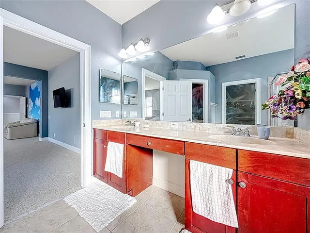 $14,999 | 2679 Lakebreeze Lane, Clearwater, FL 33759