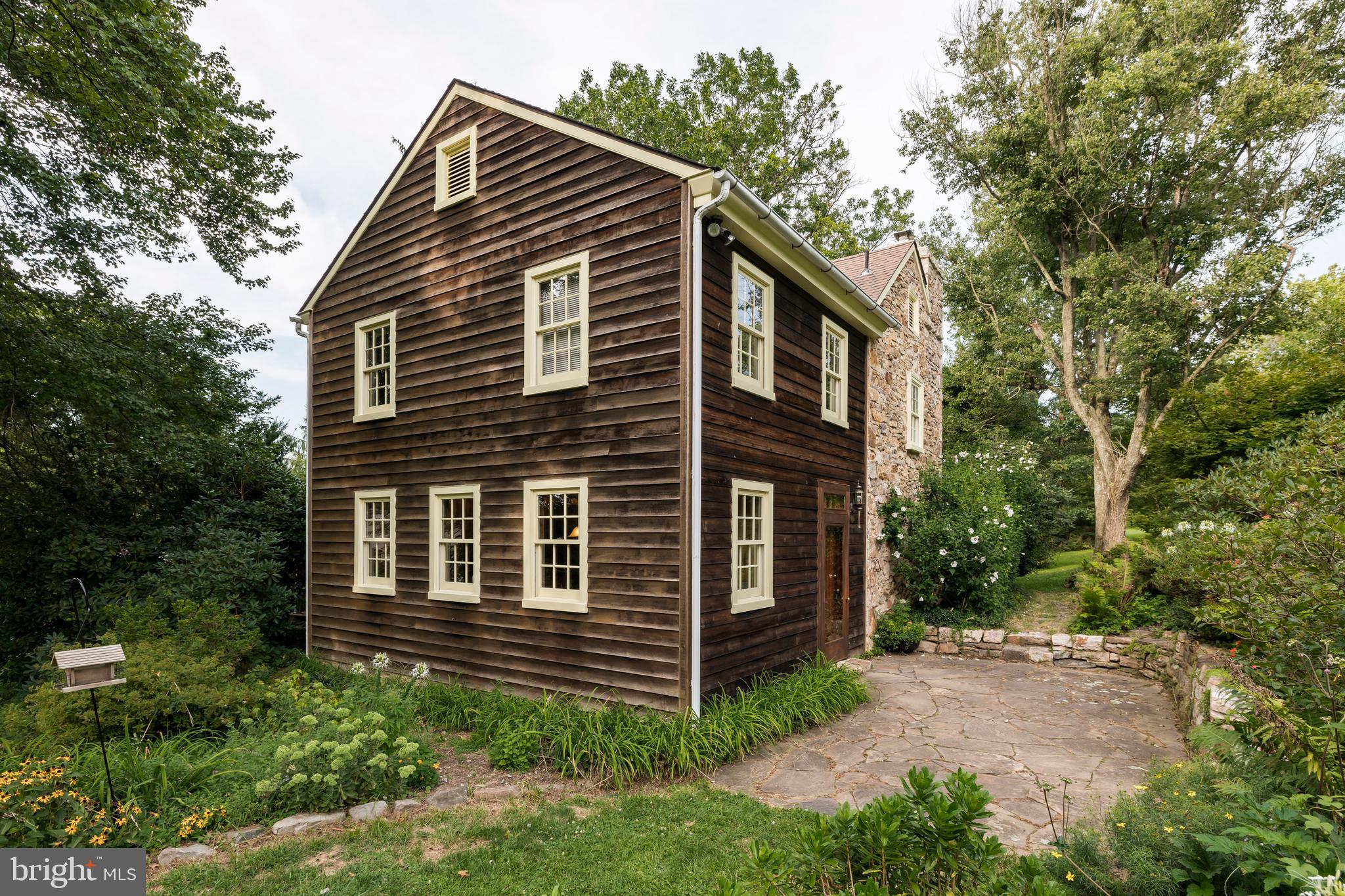 2008 School Road Pottstown, PA 19465 - Photo 4 of 52