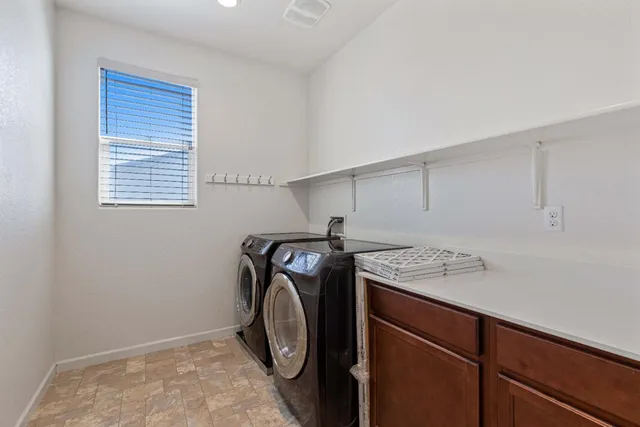 $484,999 | 21248 Grapevine Drive, Patterson, CA 95363