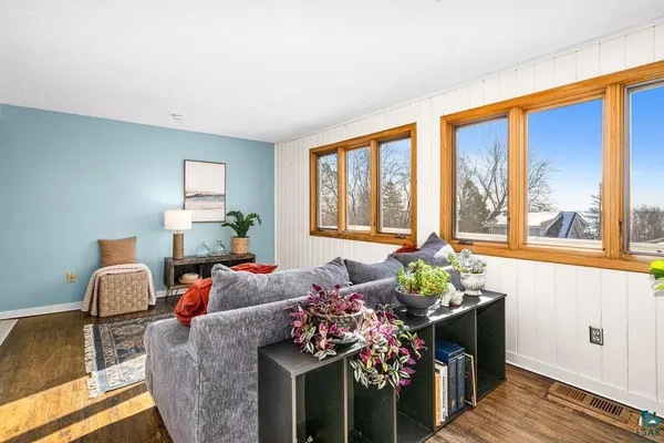 $249,900 | 711 East 13th Street, Duluth, MN 55805