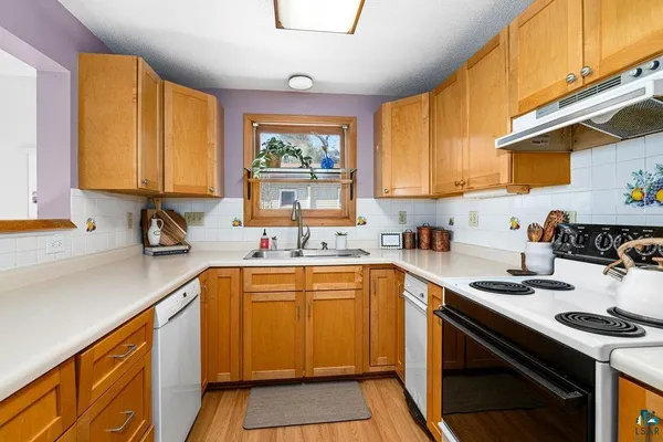 $249,900 | 711 East 13th Street, Duluth, MN 55805