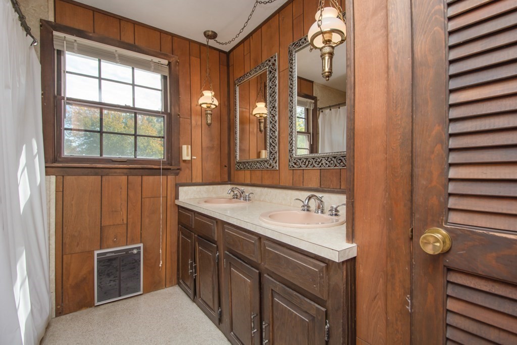 215 Langen Road Lancaster, MA 01523 - Photo 20 of 34