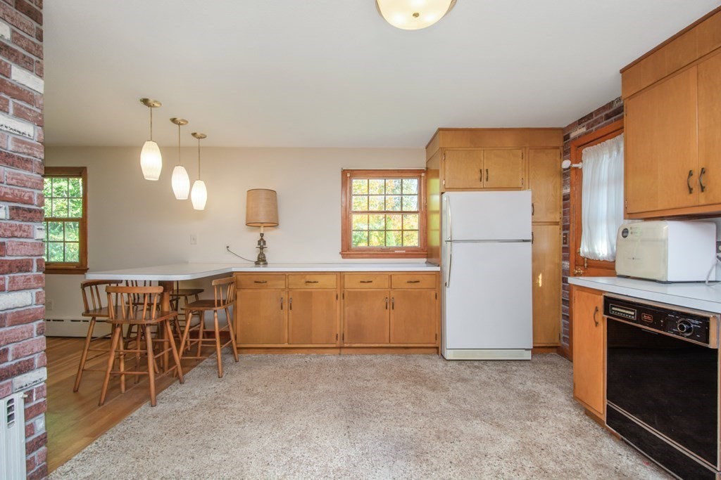 215 Langen Road Lancaster, MA 01523 - Photo 8 of 34