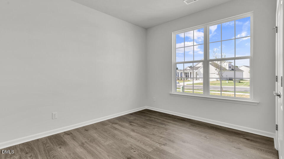 381 Alexis Loop Sanford, NC 27330 - Photo 4 of 36 Flex