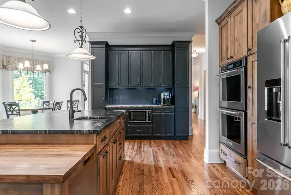 $1,795,000 | 104 Mossridge Court, Flat Rock, NC 28731