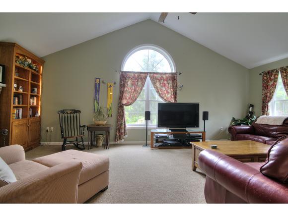 20 Stonehedge Road Windham, NH 03087 - Photo 12 of 34