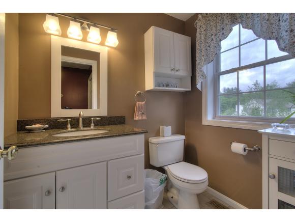 20 Stonehedge Road Windham, NH 03087 - Photo 14 of 34