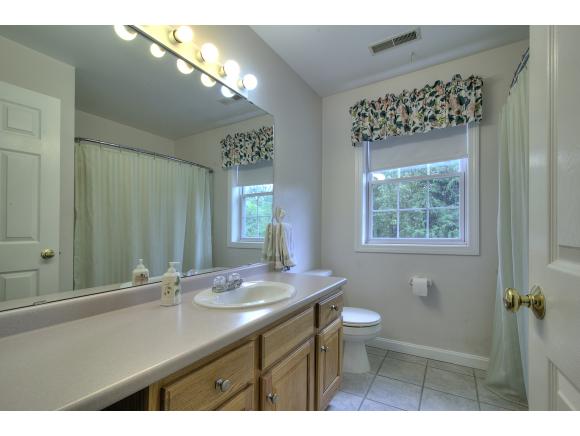 20 Stonehedge Road Windham, NH 03087 - Photo 24 of 34