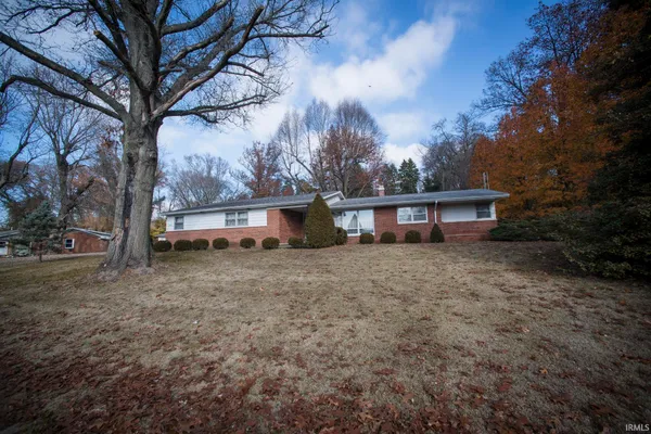 $239,900 | 2006 Prospect Avenue, Vincennes, IN 47591