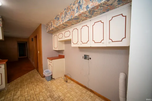 $249,900 | 2006 Prospect Avenue, Vincennes, IN 47591